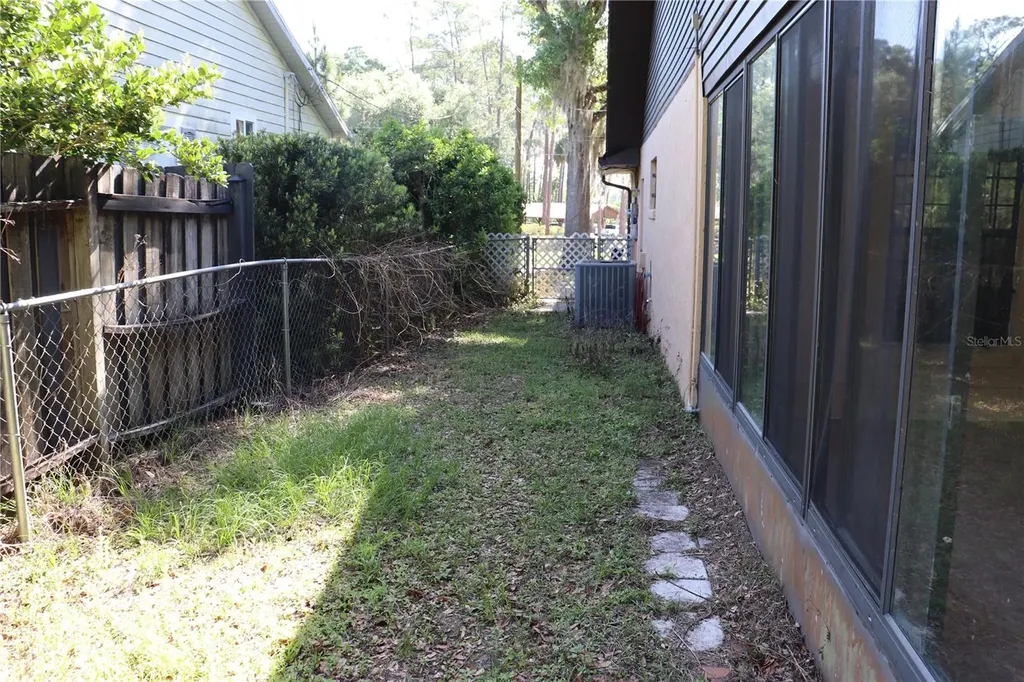 1112 NE 130 Terrace Silver Springs FL 34488