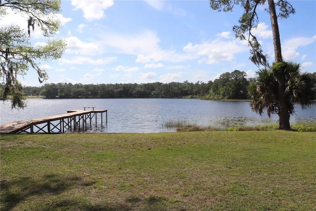 1112 NE 130 Terrace Silver Springs FL 34488