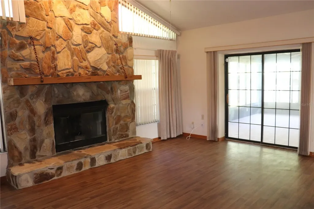 1112 NE 130 Terrace Silver Springs FL 34488