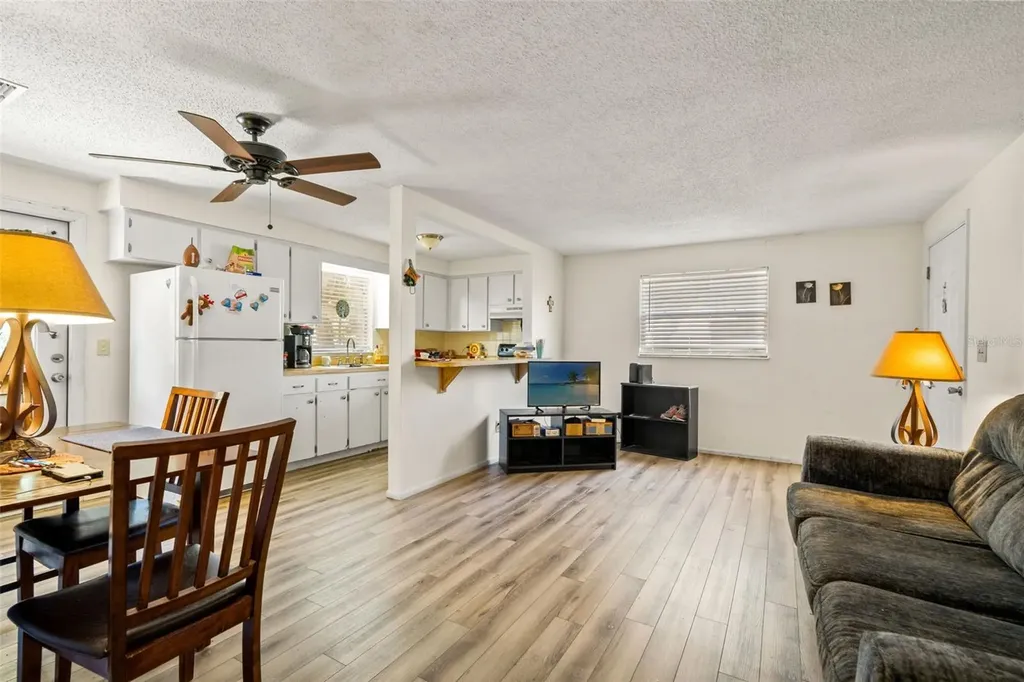 5931 13th Street Zephyrhills FL 33542