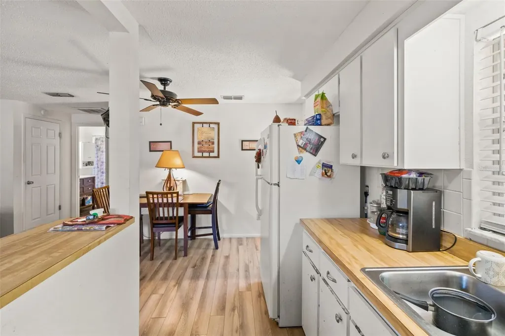 5931 13th Street Zephyrhills FL 33542