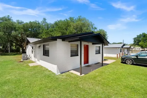 5931 13th Street Zephyrhills FL 33542