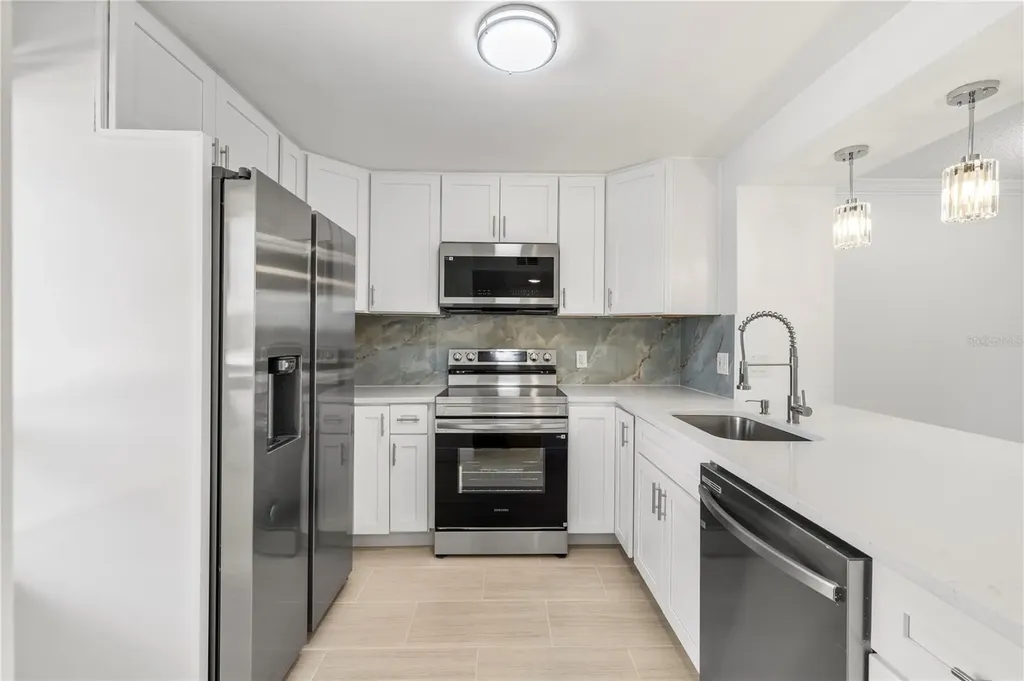 2618 Cove Cay Drive Clearwater FL 33760