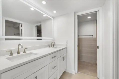 2618 Cove Cay Drive Clearwater FL 33760