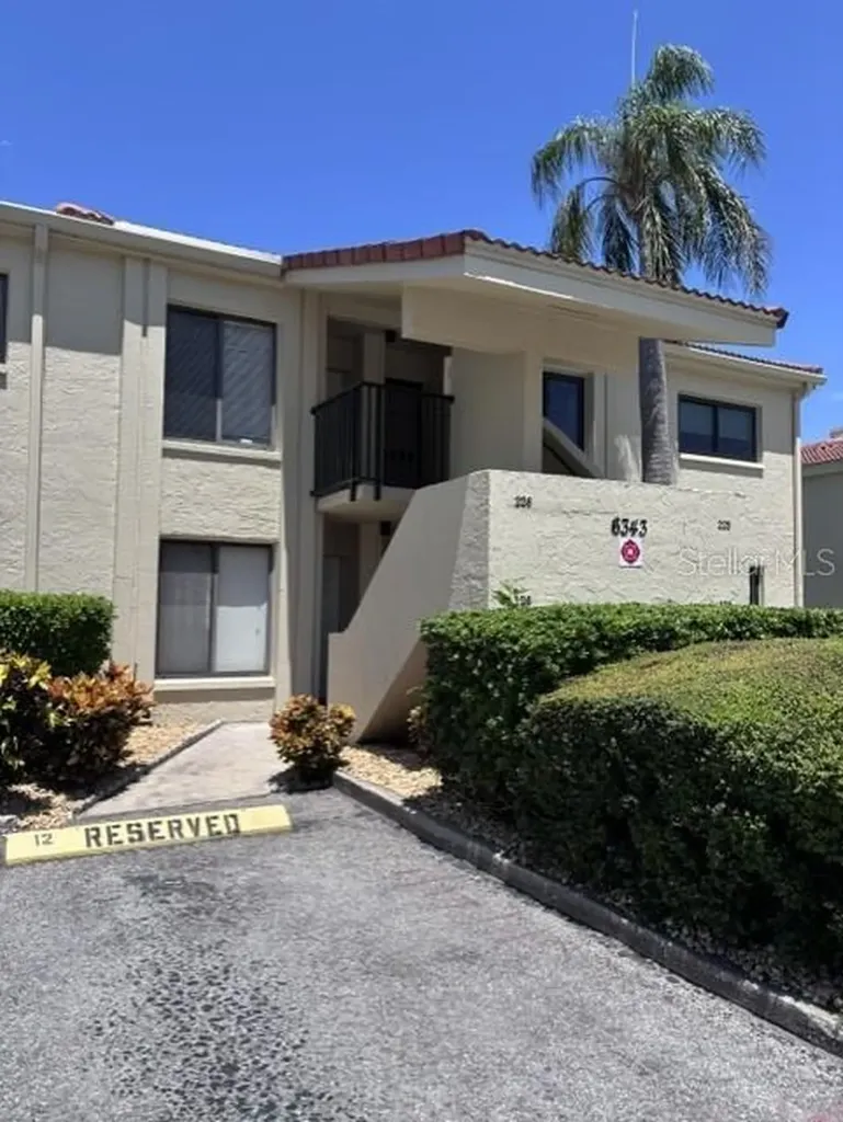 6343 Palma Del Mar Boulevard S St Petersburg FL 33715