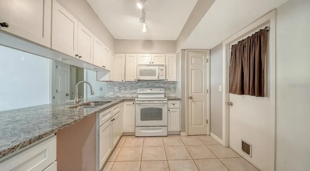 6703 Pointe West Boulevard Bradenton FL 34209