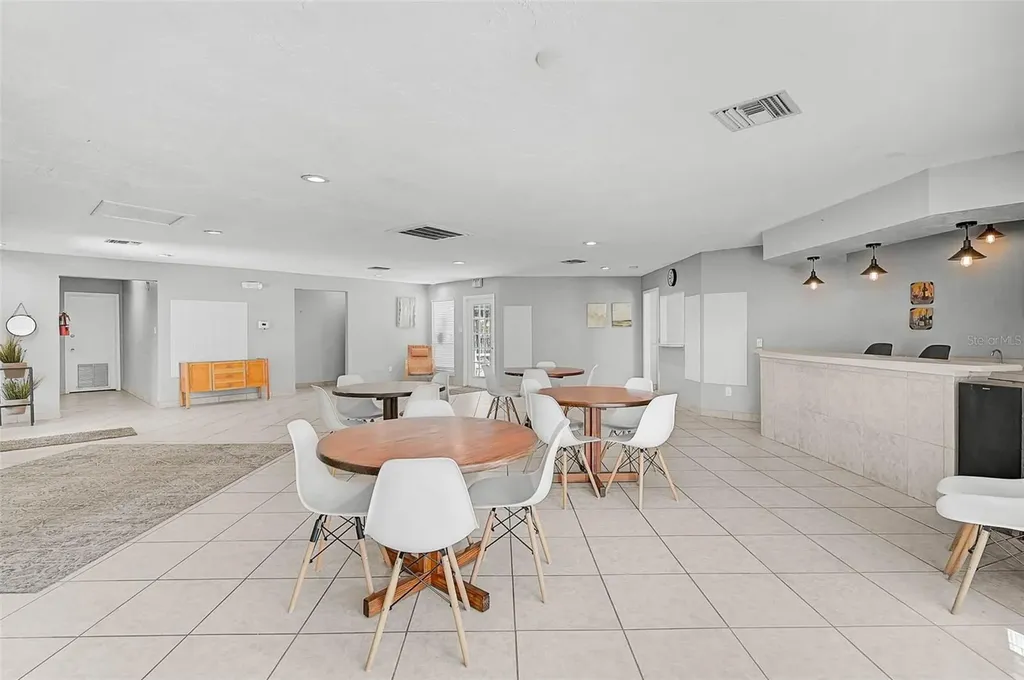 4388 Rayfield Drive Sarasota FL 34243