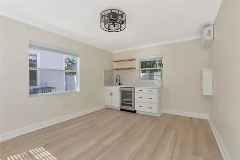3113 W Oakellar Avenue Tampa FL 33611
