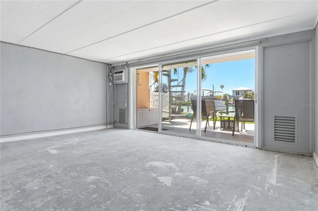12482 Capri Circle N Treasure Island FL 33706