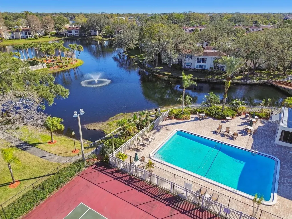 10314 Carrollwood Court Tampa FL 33618