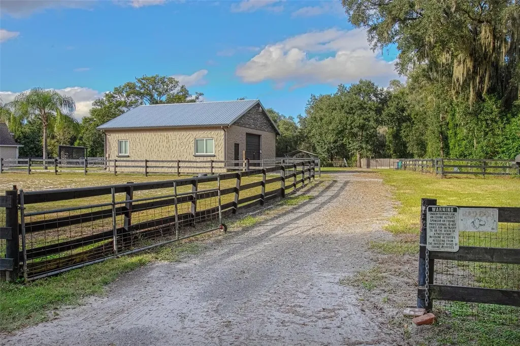 2015 Hawk Haven Trail Deland FL 32720