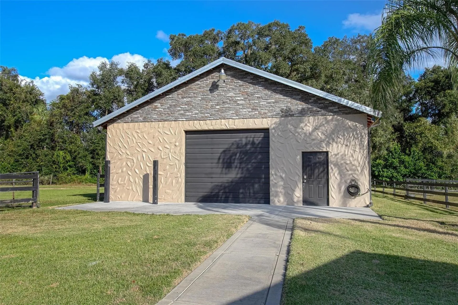 2015 Hawk Haven Trail Deland FL 32720