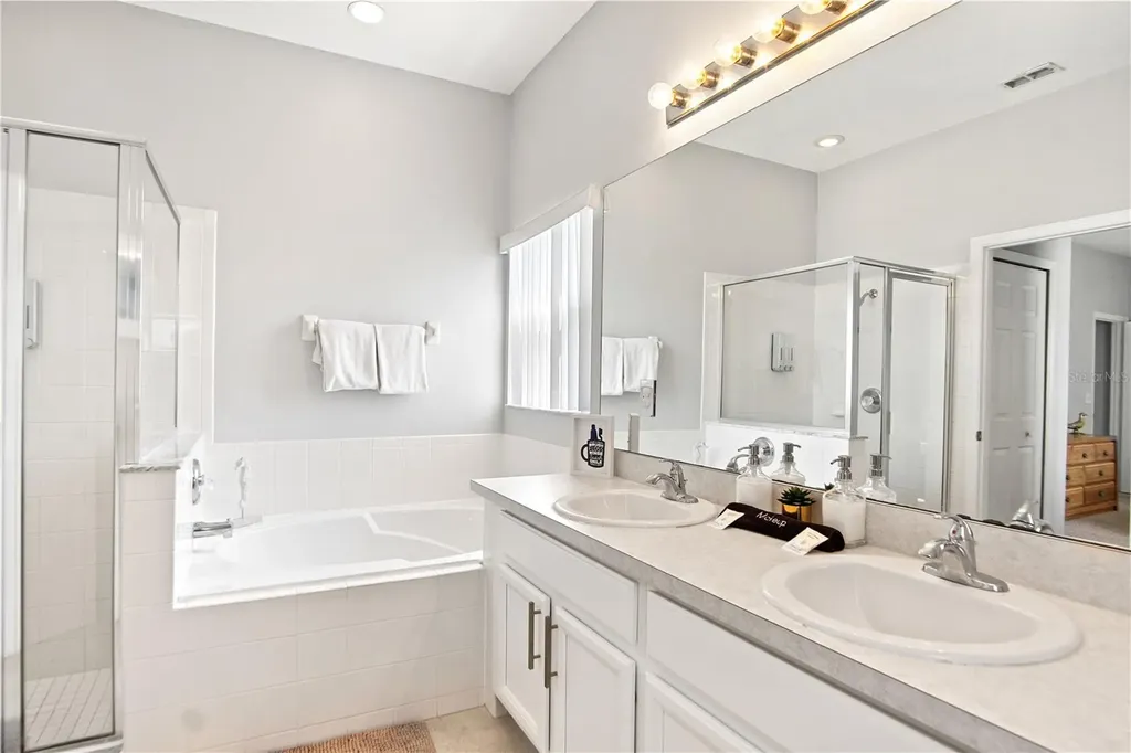 130 Mary Jo Lane Davenport FL 33897