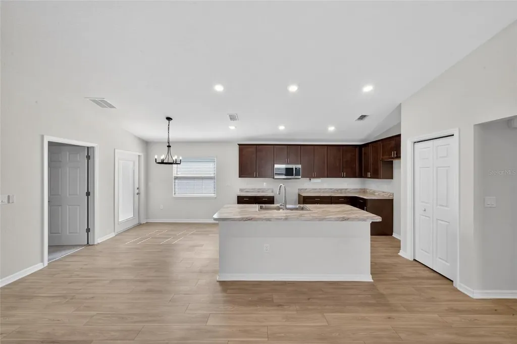2024 Noble Drive Davenport FL 33837