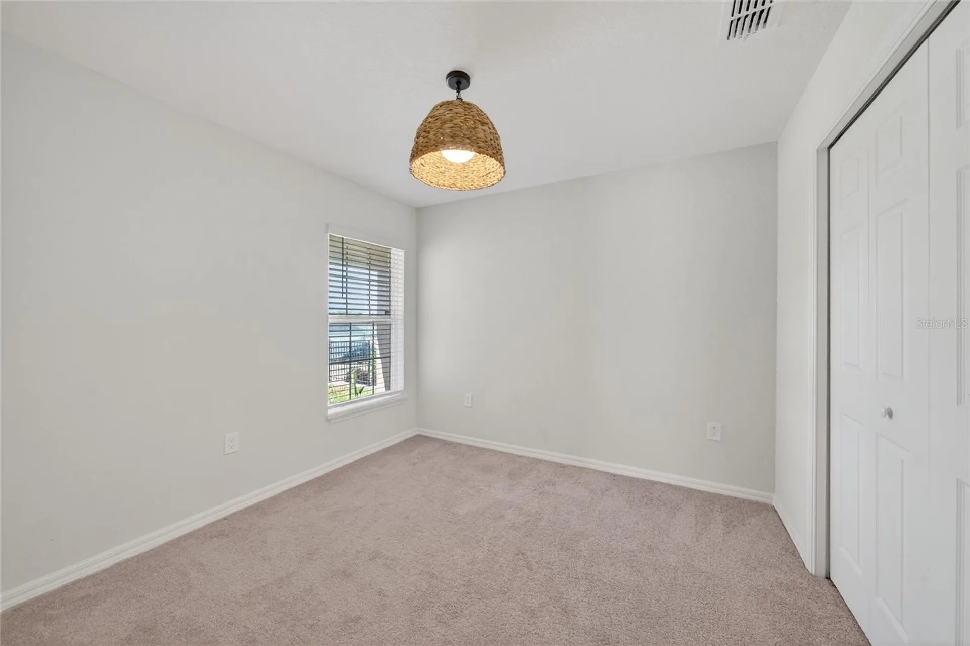 2024 Noble Drive Davenport FL 33837