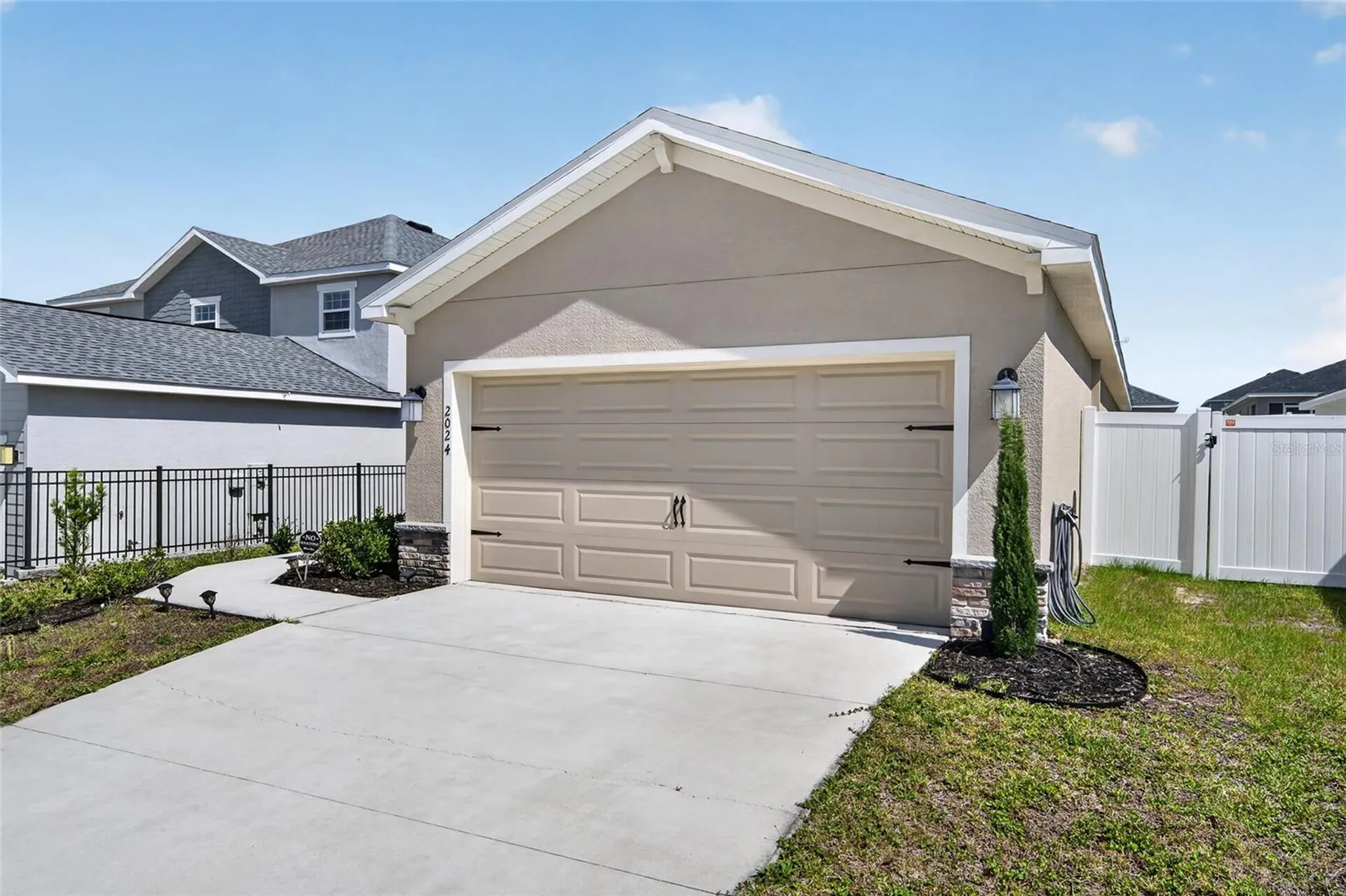 2024 Noble Drive Davenport FL 33837