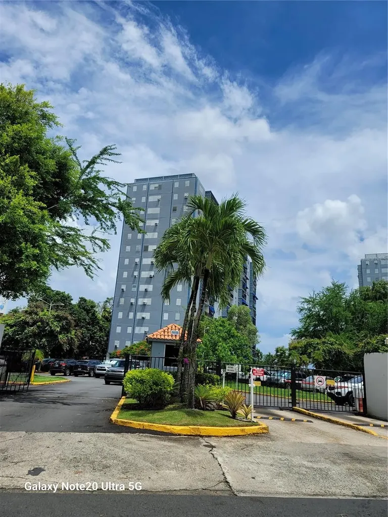 424 Calle Ensenada San Juan PR 00920