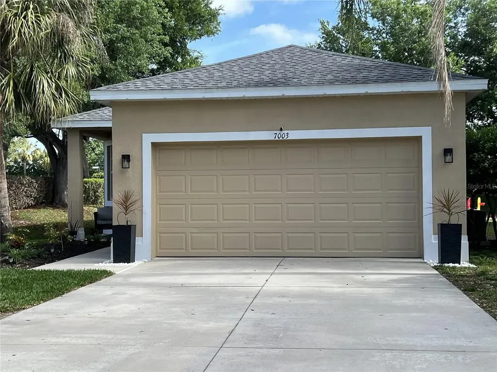 7003 Chatum Light Run Bradenton FL 34212
