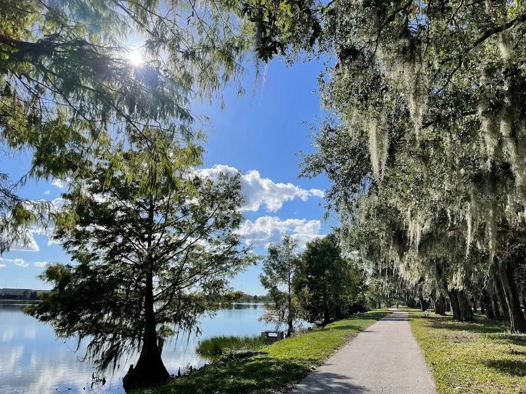 7003 Chatum Light Run Bradenton FL 34212