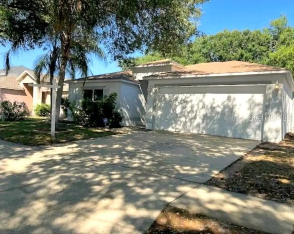 12936 Lake Vista Drive Gibsonton FL 33534