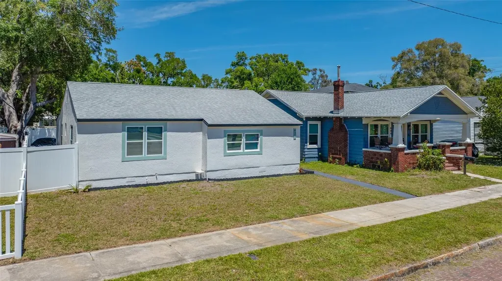 821 19th Avenue S St Petersburg FL 33705