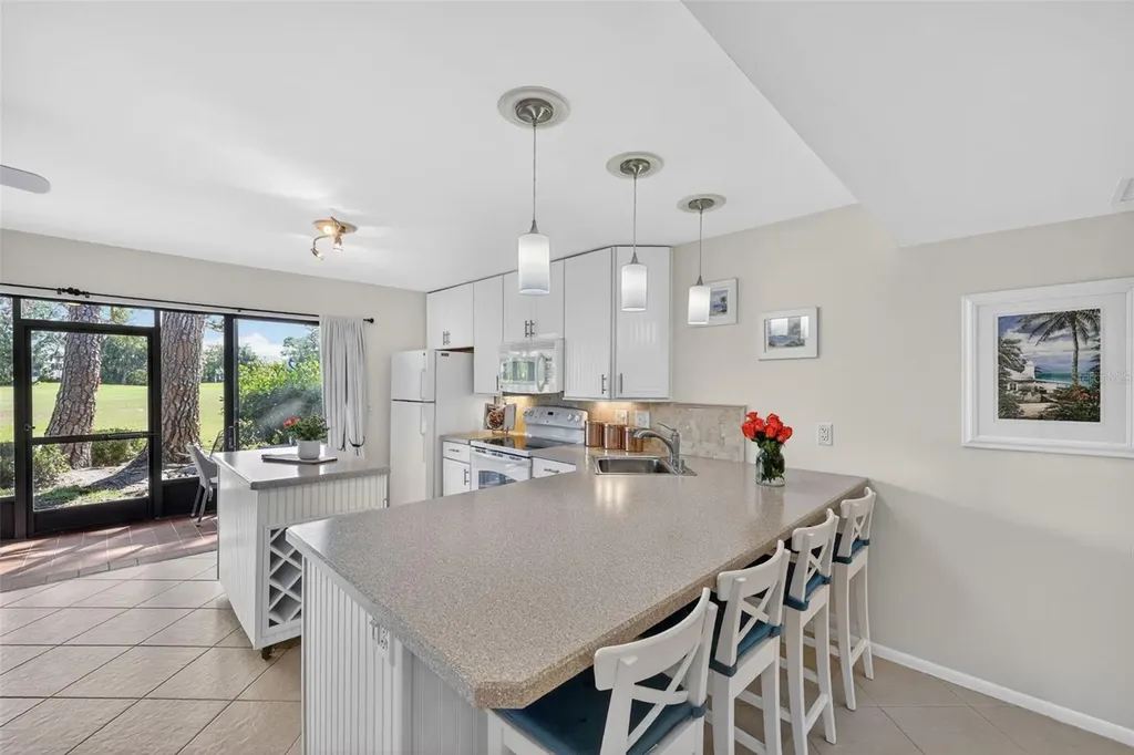 3061 Quail Hollow Sarasota FL 34235