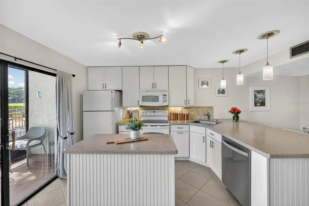 3061 Quail Hollow Sarasota FL 34235