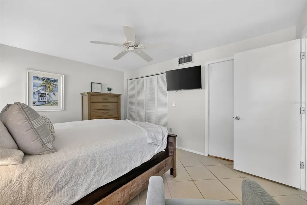 3061 Quail Hollow Sarasota FL 34235