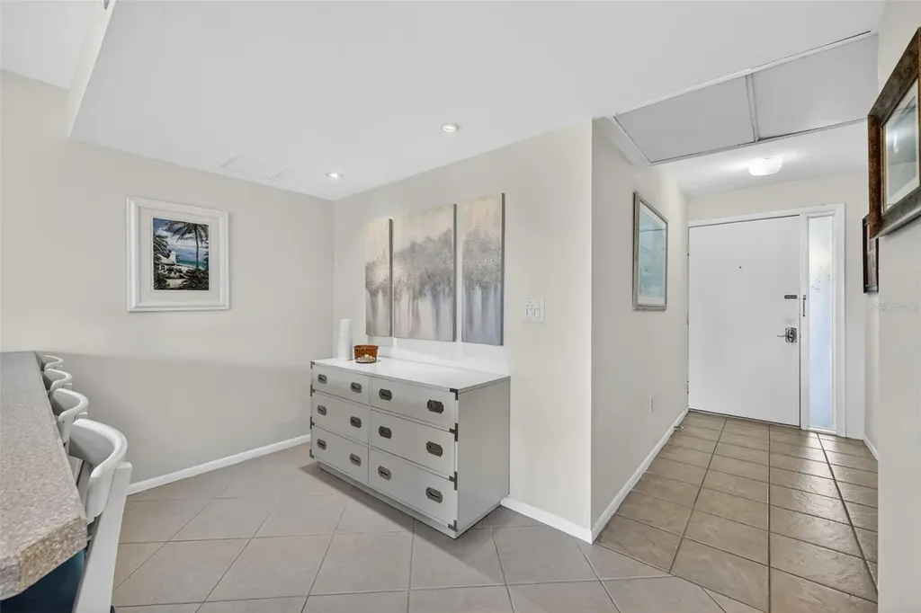 3061 Quail Hollow Sarasota FL 34235