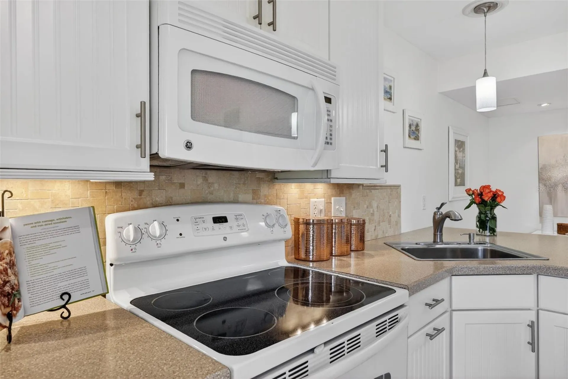 3061 Quail Hollow Sarasota FL 34235