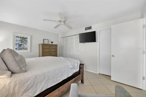 3061 Quail Hollow Sarasota FL 34235