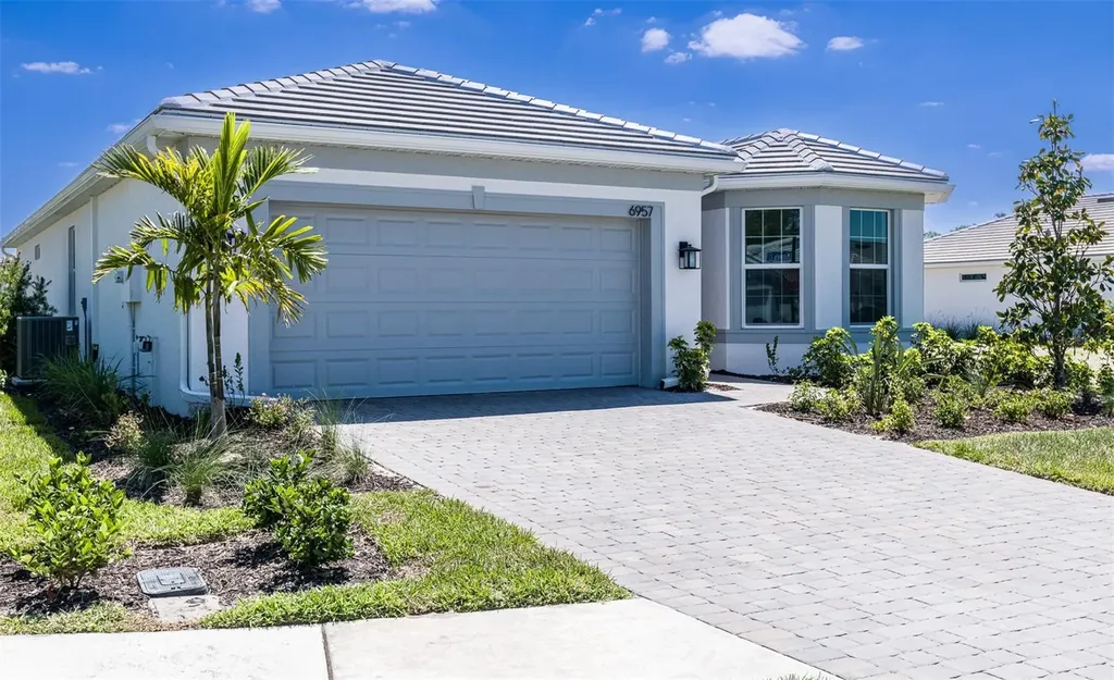 6957 Honeybell Drive Nokomis FL 34275