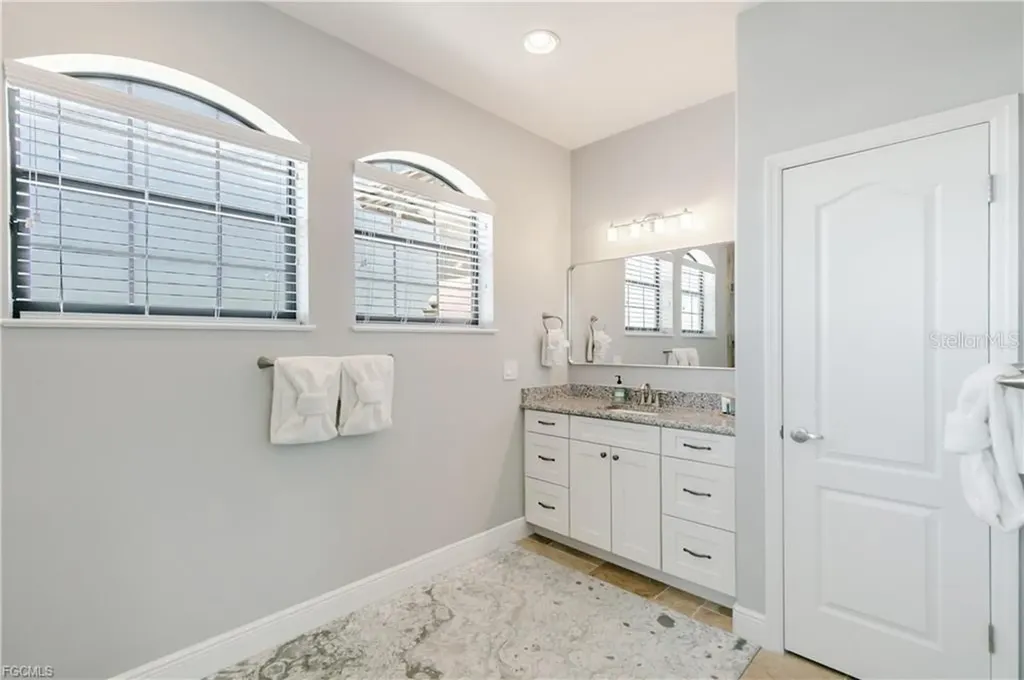 2003 NE 10th Place Cape Coral FL 33909