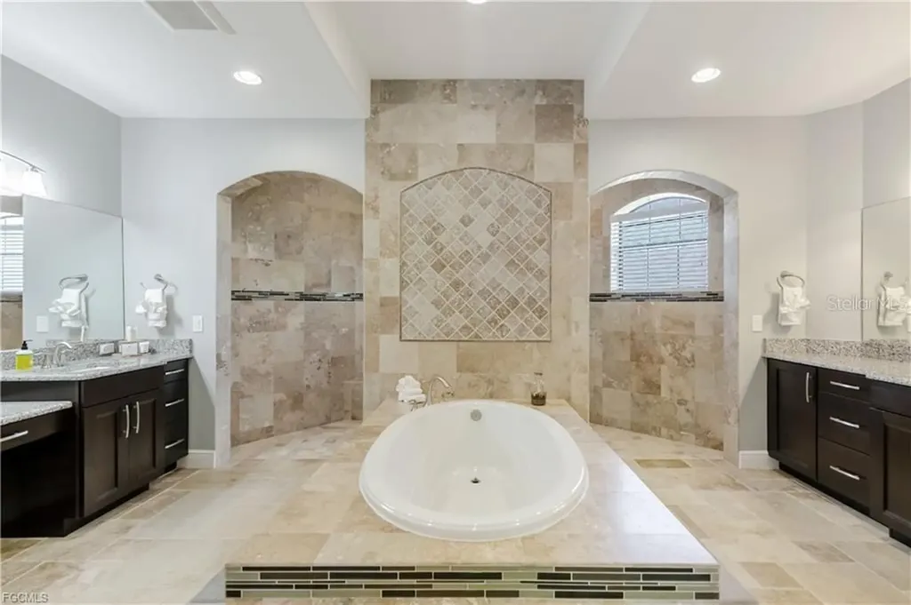 2003 NE 10th Place Cape Coral FL 33909