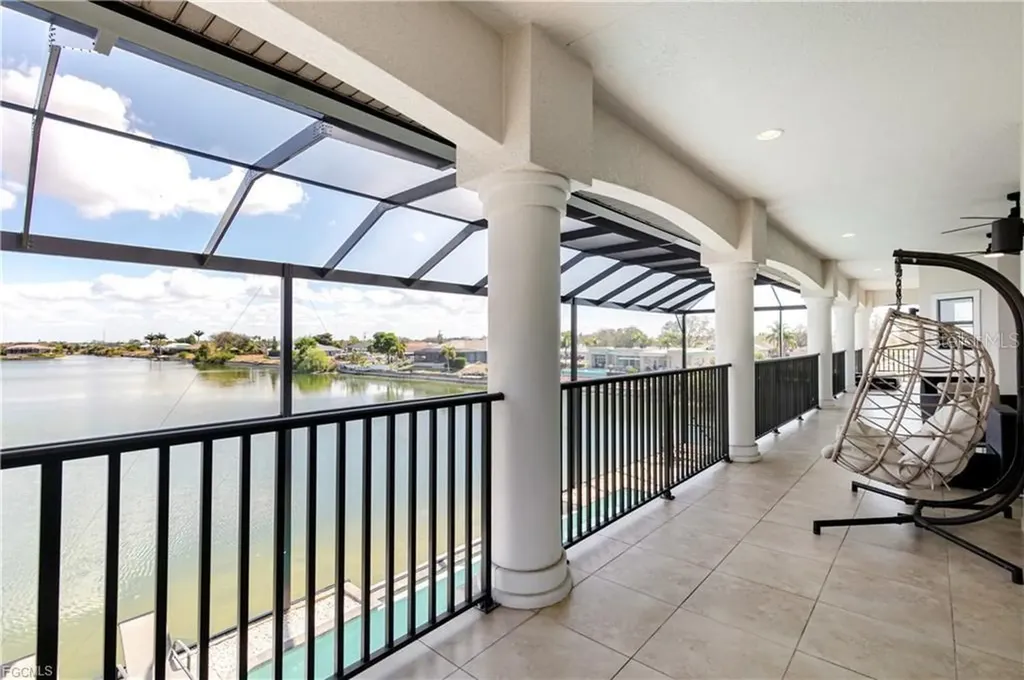 2003 NE 10th Place Cape Coral FL 33909