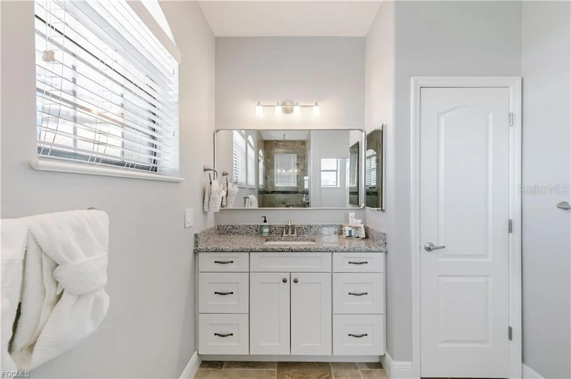 2003 NE 10th Place Cape Coral FL 33909