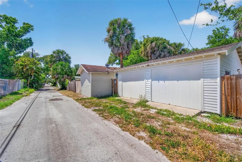 5218 1st Avenue S St Petersburg FL 33707