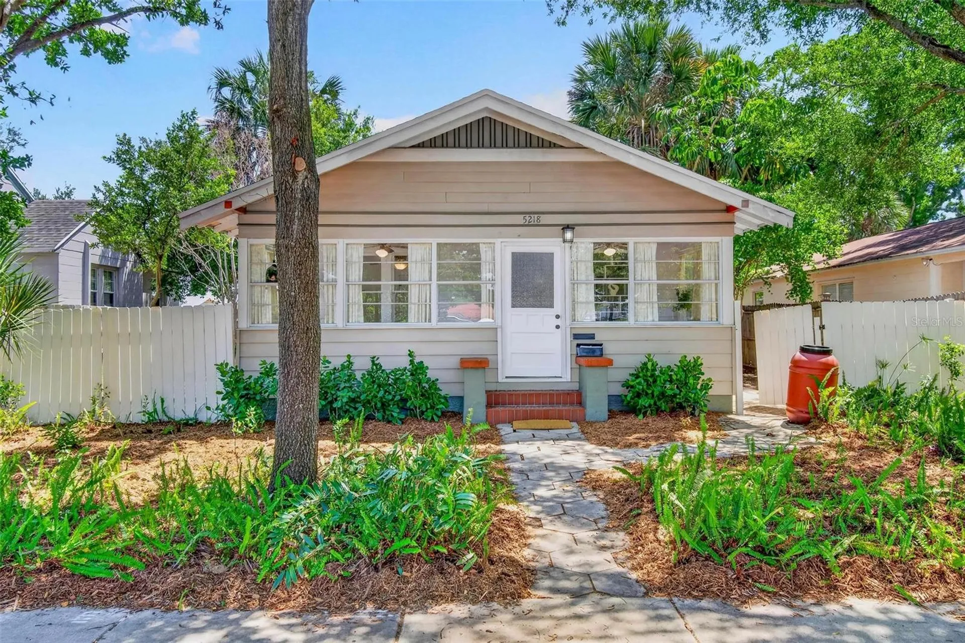 5218 1st Avenue S St Petersburg FL 33707
