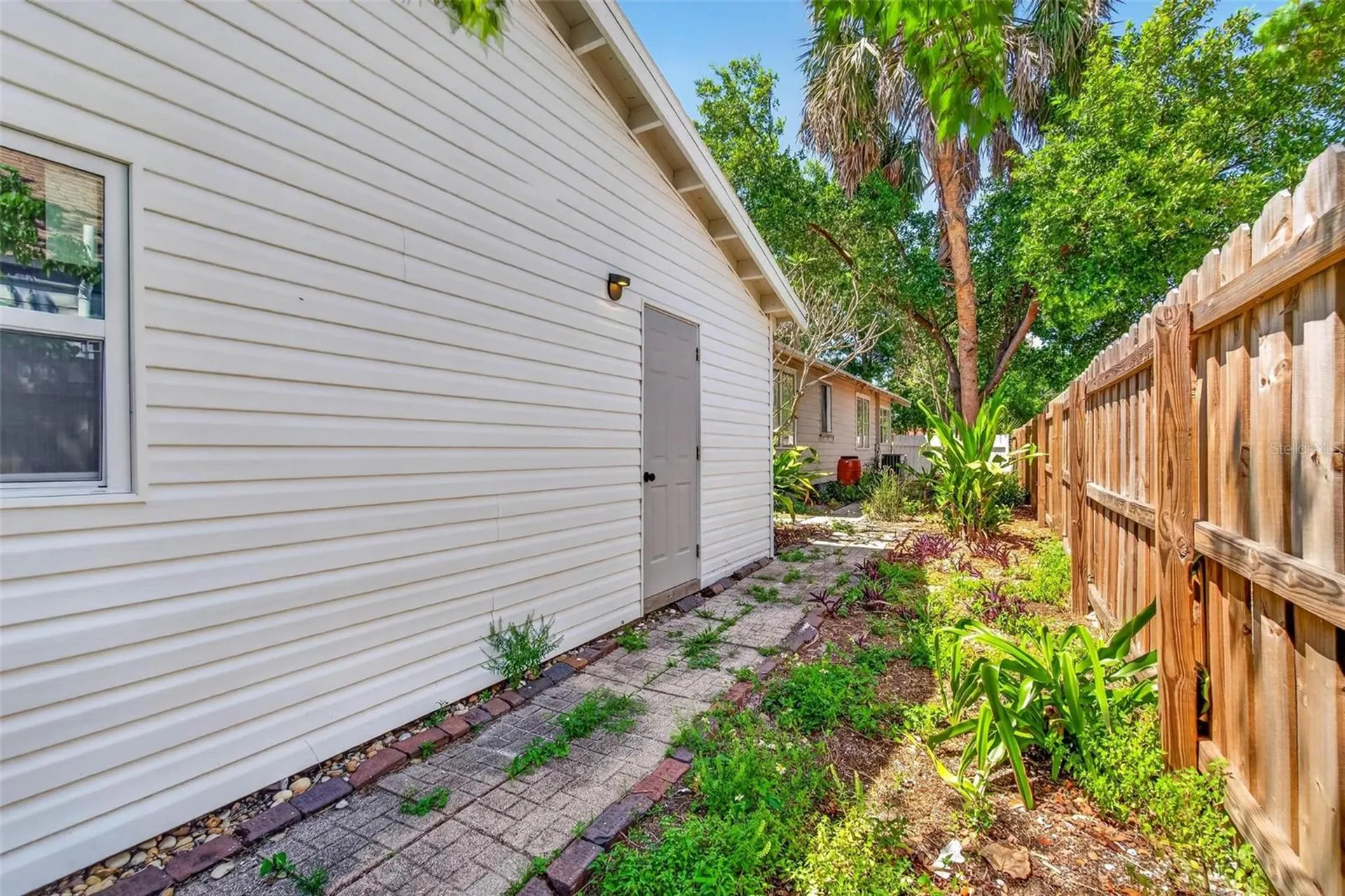 5218 1st Avenue S St Petersburg FL 33707