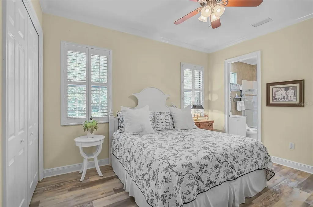 4360 Via Del Santi Venice FL 34293