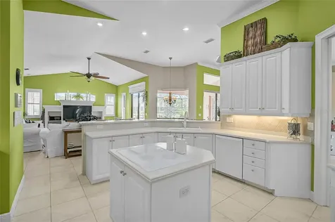 4360 Via Del Santi Venice FL 34293