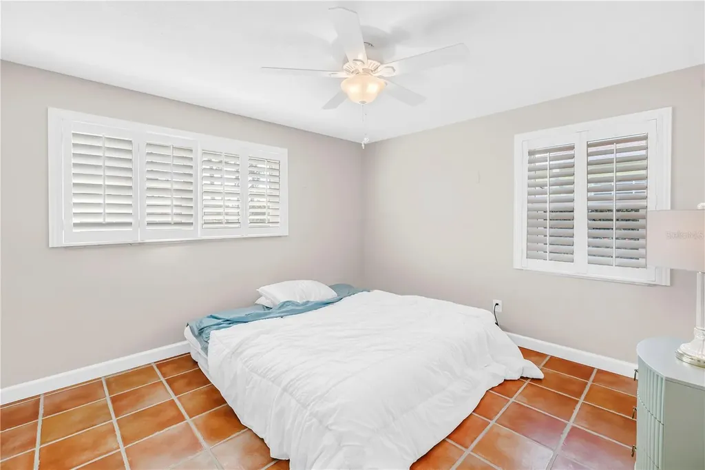 12475 4th Street E Treasure Island FL 33706