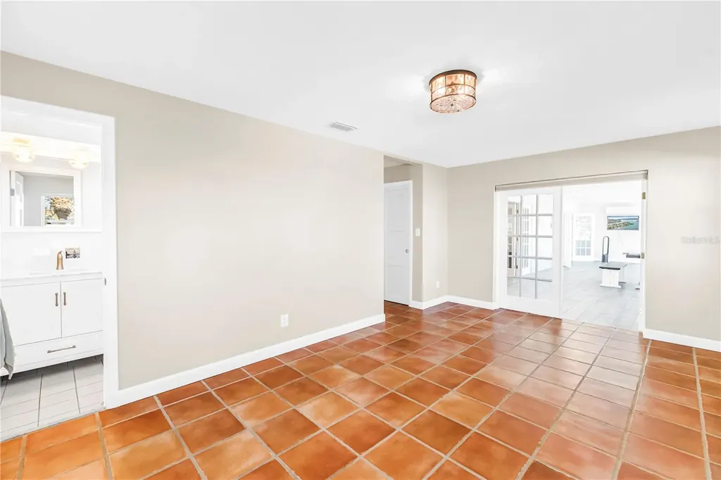 12475 4th Street E Treasure Island FL 33706