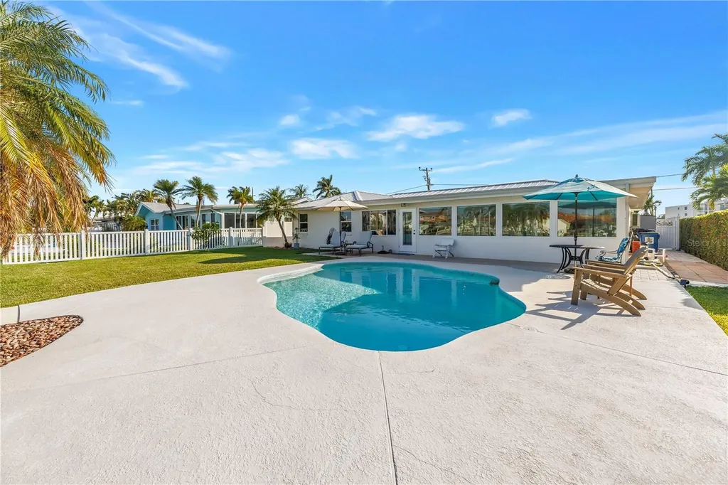 12475 4th Street E Treasure Island FL 33706