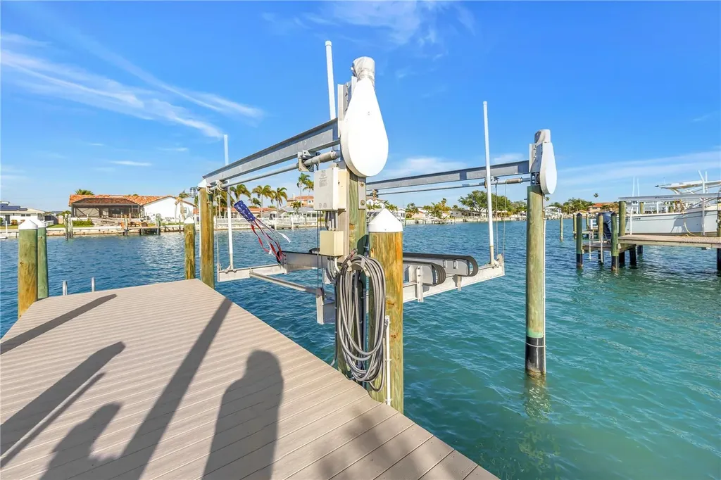 12475 4th Street E Treasure Island FL 33706