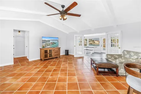 12475 4th Street E Treasure Island FL 33706