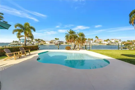12475 4th Street E Treasure Island FL 33706