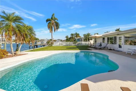 12475 4th Street E Treasure Island FL 33706