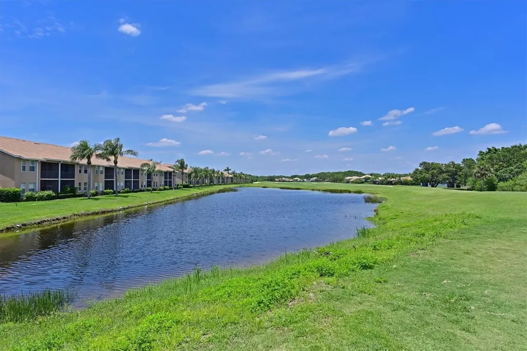 1011 Fairwaycove Lane Bradenton FL 34212