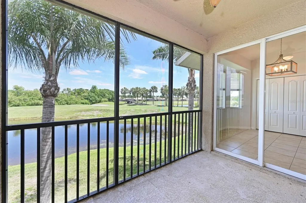 1011 Fairwaycove Lane Bradenton FL 34212
